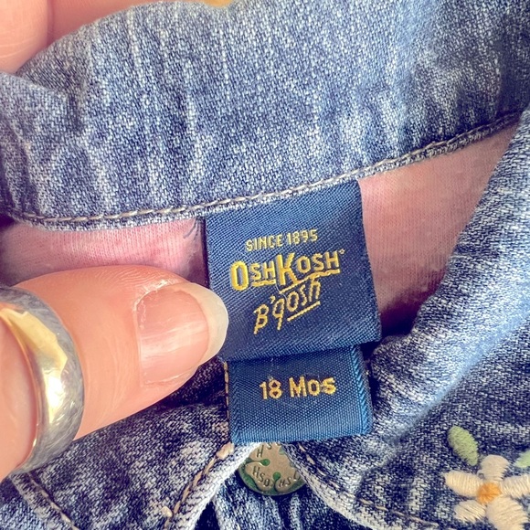 Oshkosh Girls Jean Jacket with embroidered details ~18 months - Picture 2 of 7